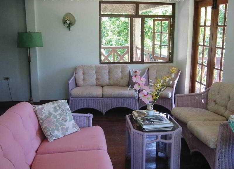 Forres Park Hotel Кингстън Екстериор снимка