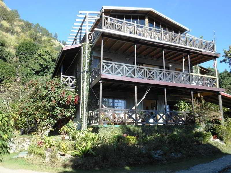 Forres Park Hotel Кингстън Екстериор снимка